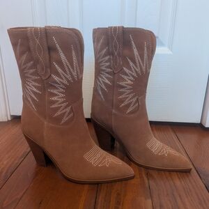 New Marc Fisher Cowgirl Boots